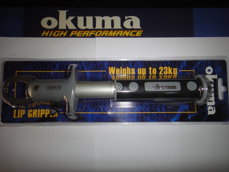 Okuma Fish Lip Gripper with weighing scale. - CASA IBRAHIM