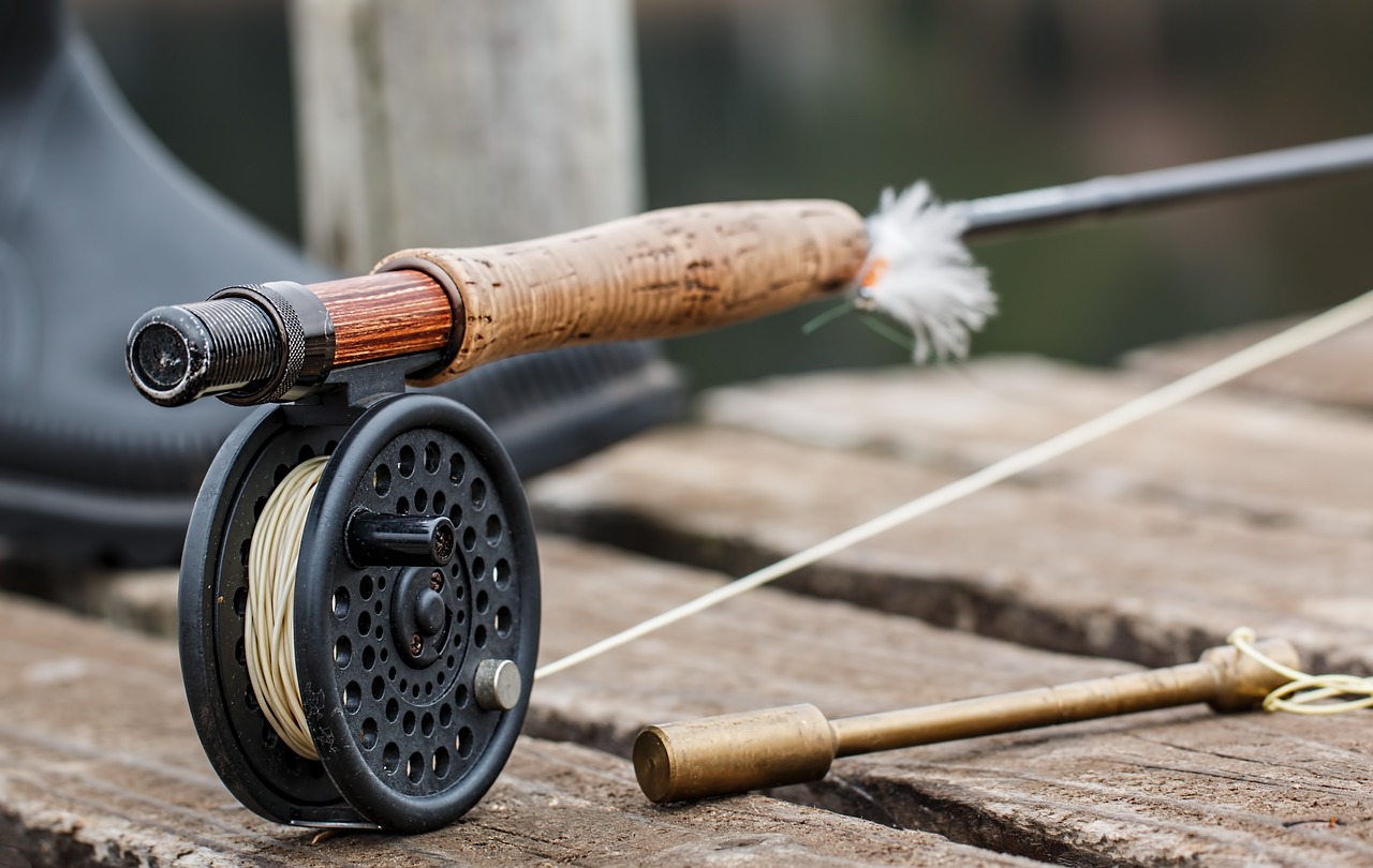 How to clean and maintain a fly reel 